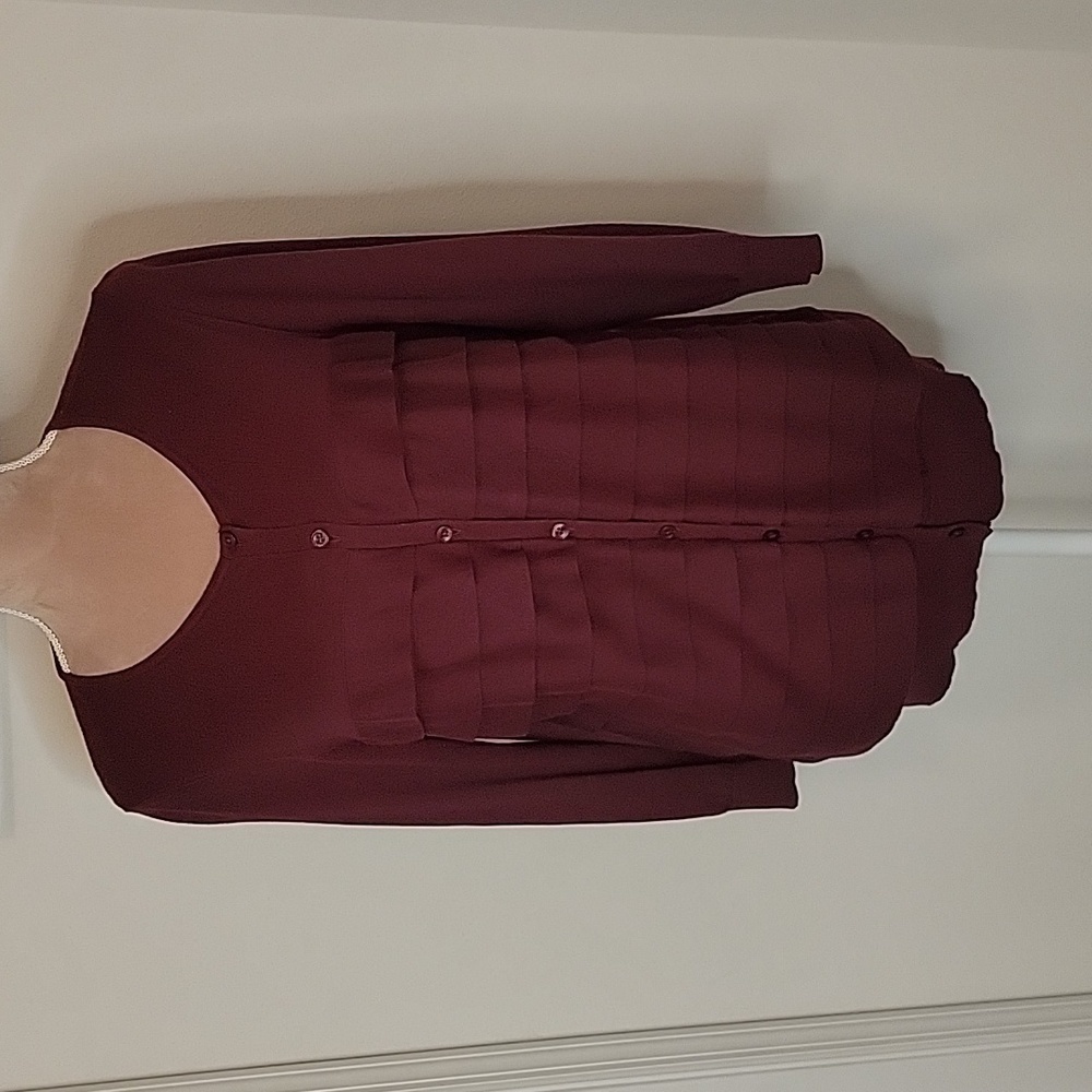Ann Taylor Button Down Cardigan, Maroon / Wine w/ Multi-Layer Front. EUC. Size L